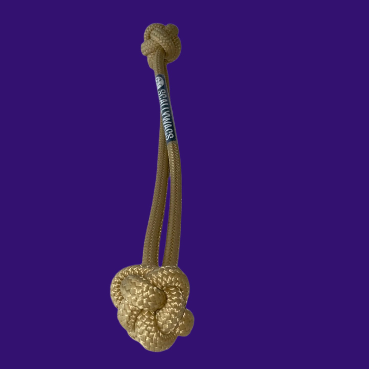 Scallywags Signature Dog Toy The Ketch – Durable 10mm yacht-grade double-braided rope, 36cm in length, designed for interactive play and strengthening the bond between you and your dog. Machine washable for easy cleaning.